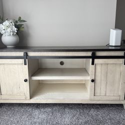 Tv Stand with storage 