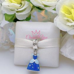 Adorable Charm 925 silver for Pandora moments bracelet.