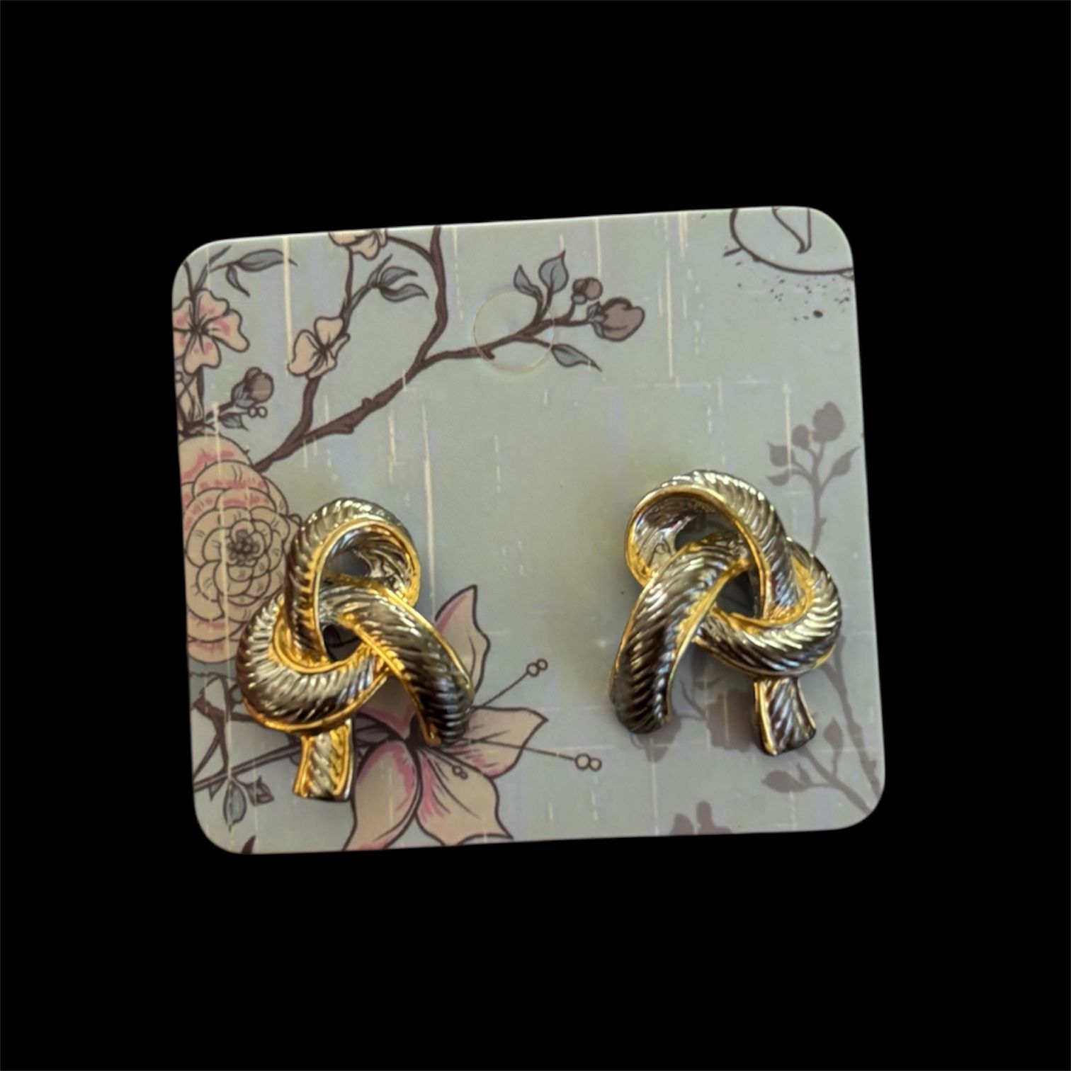 Vintage Gold Tone Metal Knot