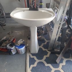 Pedestal Sink