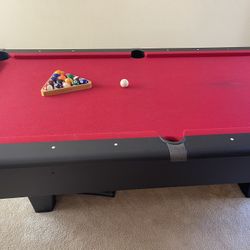 Pool table
