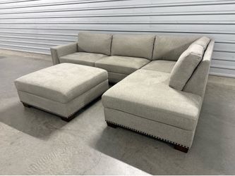 Gray Thomasville Sectional With Ottoman