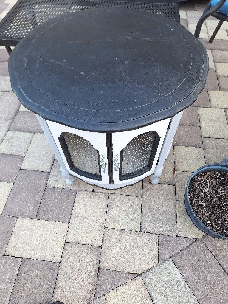 Fancy Dog Crate.