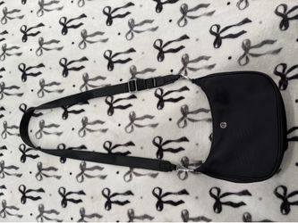 lululemon small shoulder bag 3L