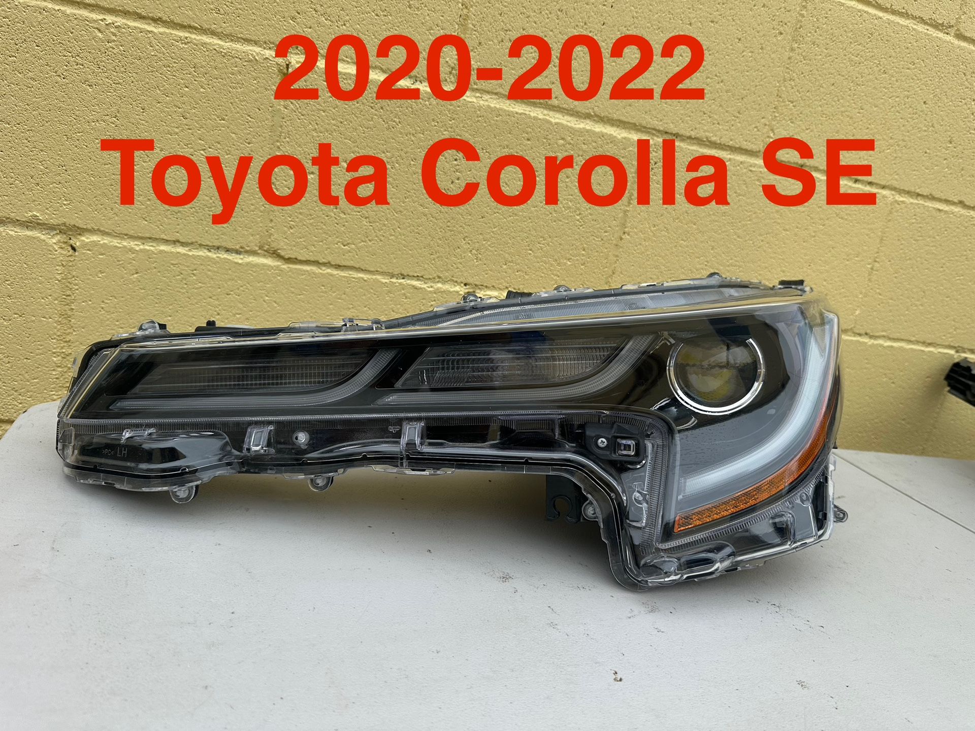 2020-2022 Toyota Corolla Headlight Driver Side