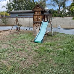 Playhouse/swing Set