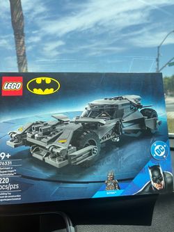 Batman v Superman™ Batmobile™ Lego set NEW!