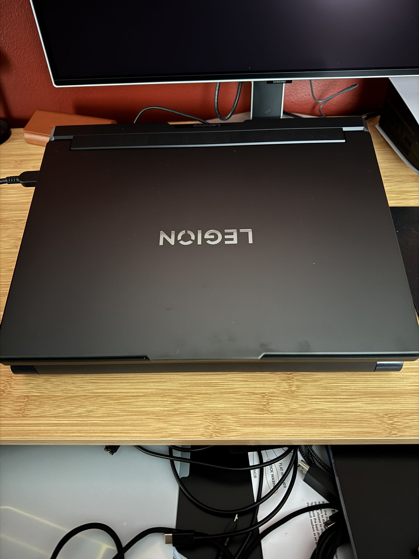 Lenovo legion 7i OLED RTX 5080 Gaming Laptop