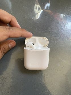 2nd Generation AirPods With Case Replacement