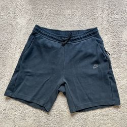 Nike Tech Fleece Black Shorts 928513-011