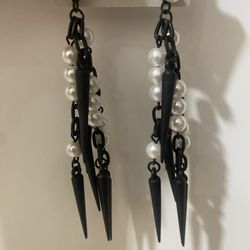 Brand New Never Worn Black And White Charlotte Russe Earrings 