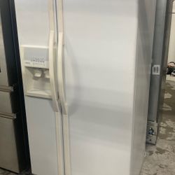 Whirlpool Side By Side Fridge 