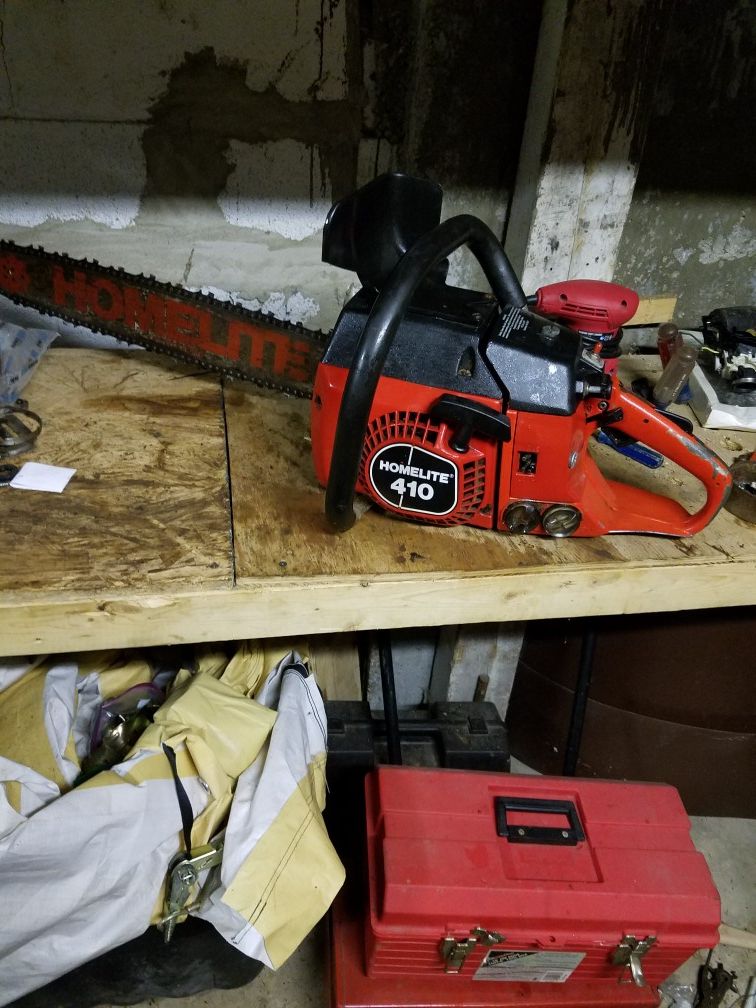Homelite 410 Chainsaw