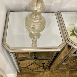 Set Of 2 Glam Mirrored Nightstands 