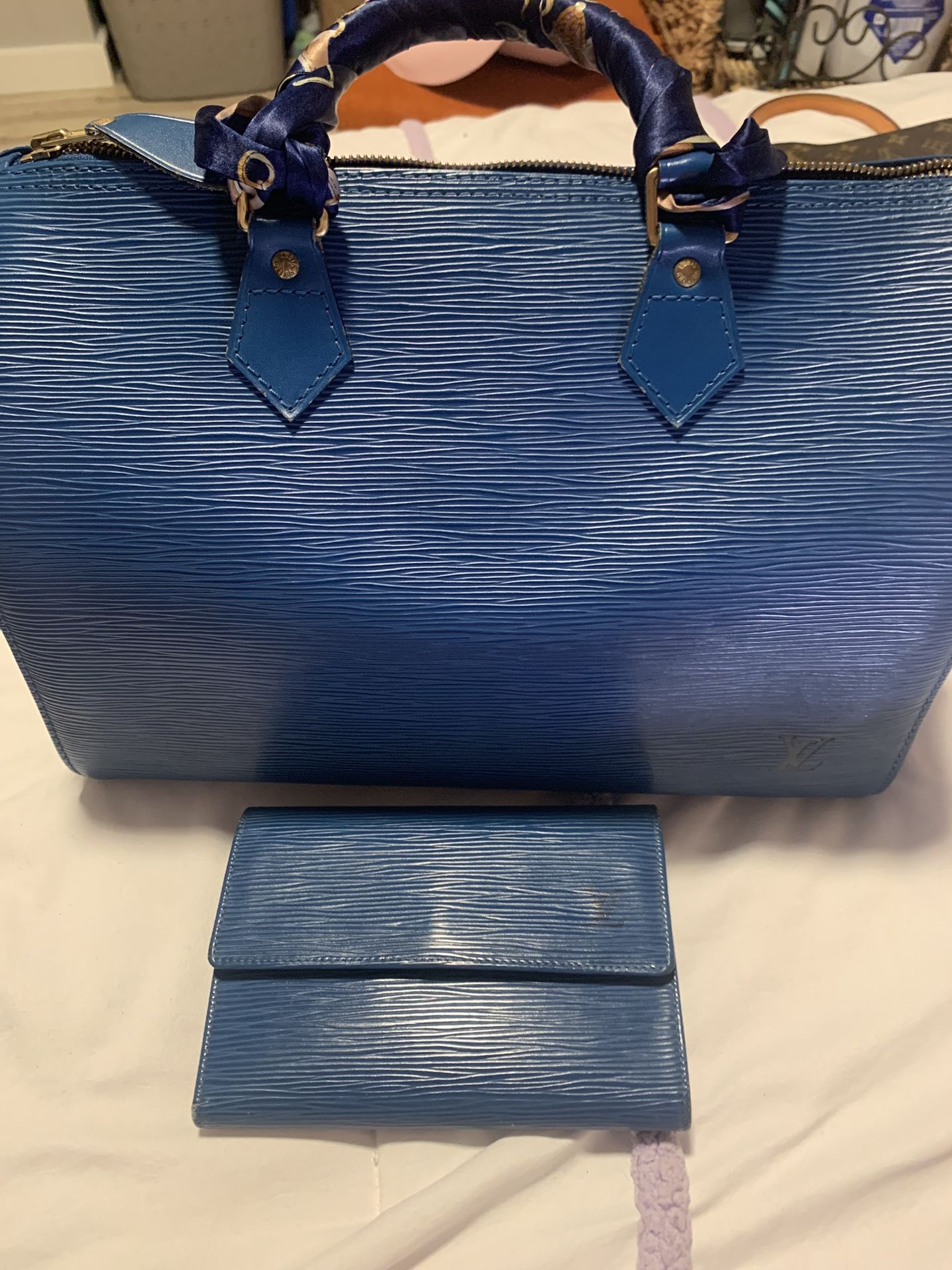 Lv