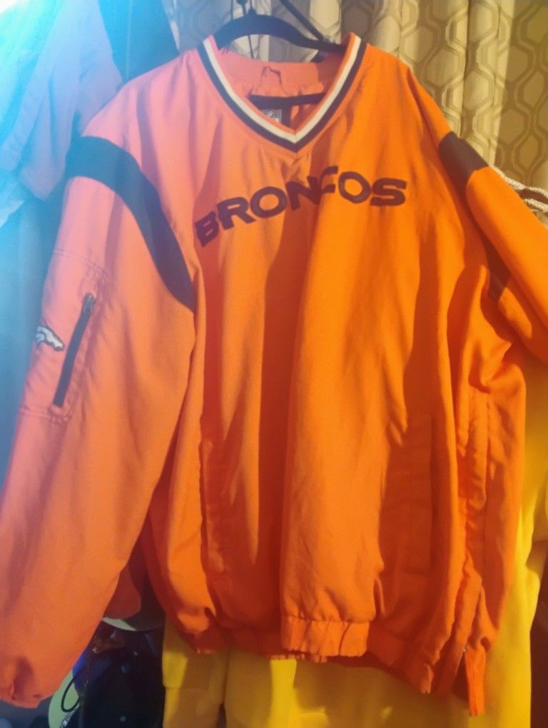 XL Bronco's Windbreaker Pullover Long Sleeve \---|Eh||||||