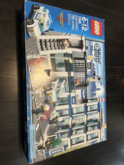 Lego City Police Station 7498