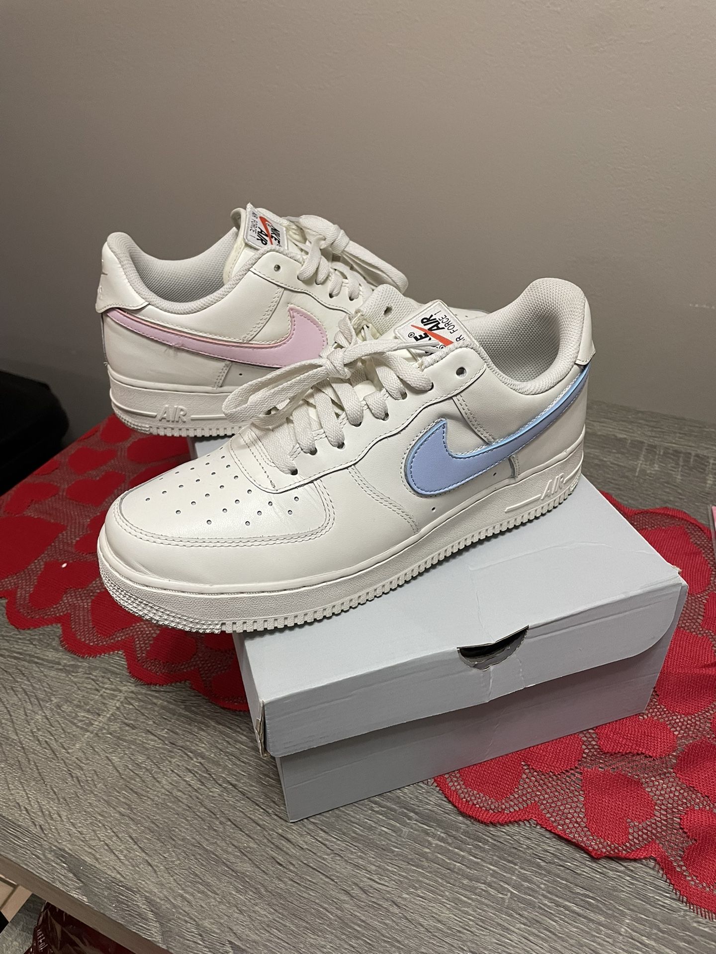 Sail swoosh best sale pack