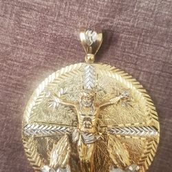 10k Gold Chain and Pendant 