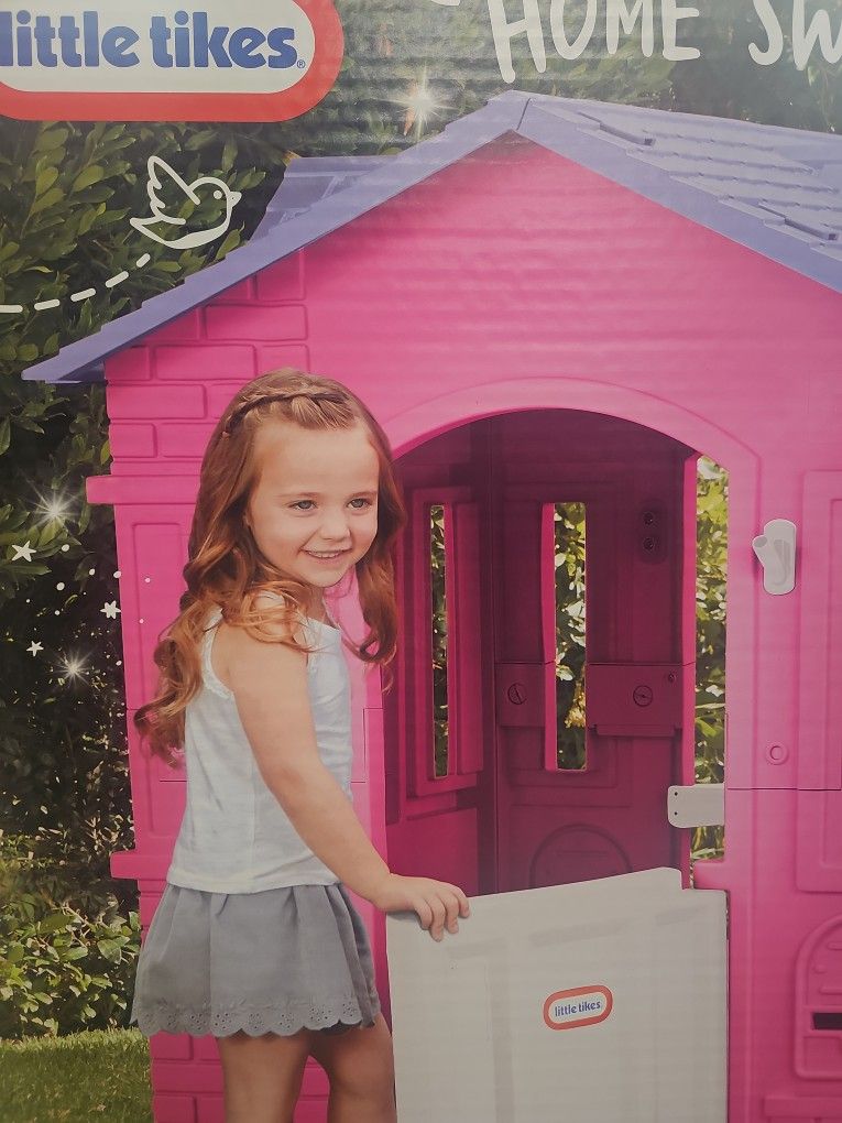Playhouse Large