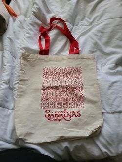 Sabrina Carpenter pit stop bag