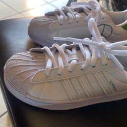Tenis Adidas Blancos Con Verde Simi Usados Limpios Saiz 1 for Sale in Los Angeles CA OfferUp