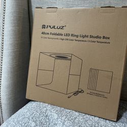 Brand New Portable Photo Studio lightbox never used