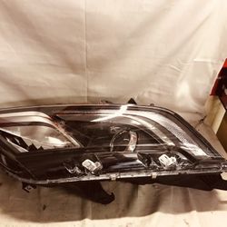 2018-2019 Honda Odyssey’s Passenger Side Headlight