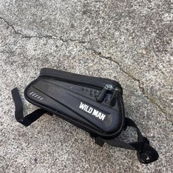 Road bike pouch w/ tire changing set and tools