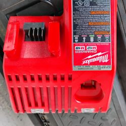Milwaukee Battery Charger