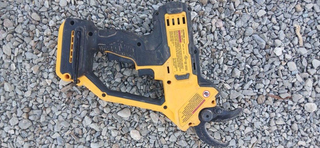 Dewalt Cutter