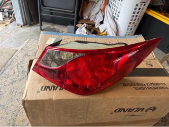 Tail light for a 2013 Hyundai Sonata Tail light for a 2013 Hyundai Sonata
