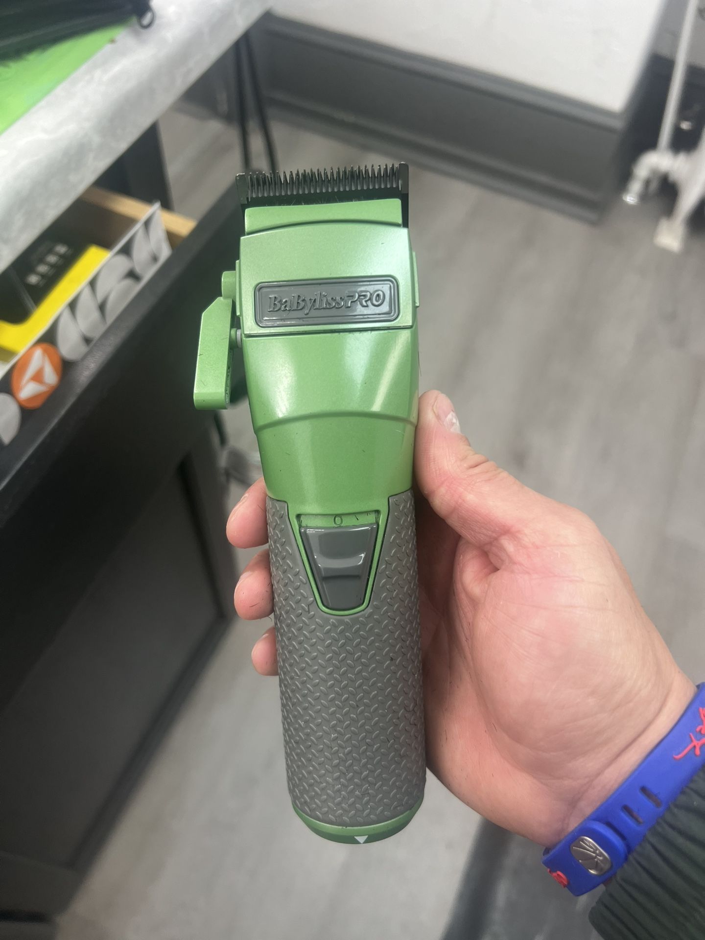 Babyliss Snap FX One Limited Edition Clipper With Extra Battery And 2 Battery Charger
