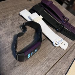 Fitbit Charge 4