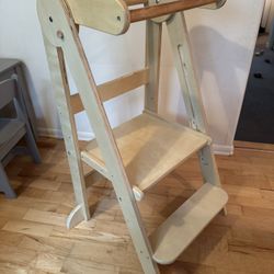 Toddler Tower Kitchen Helper Still