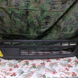 2022-24 Ford Expedition Lower Grill 
