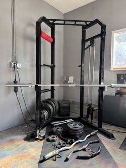 Squat rack/multi purpose use gym