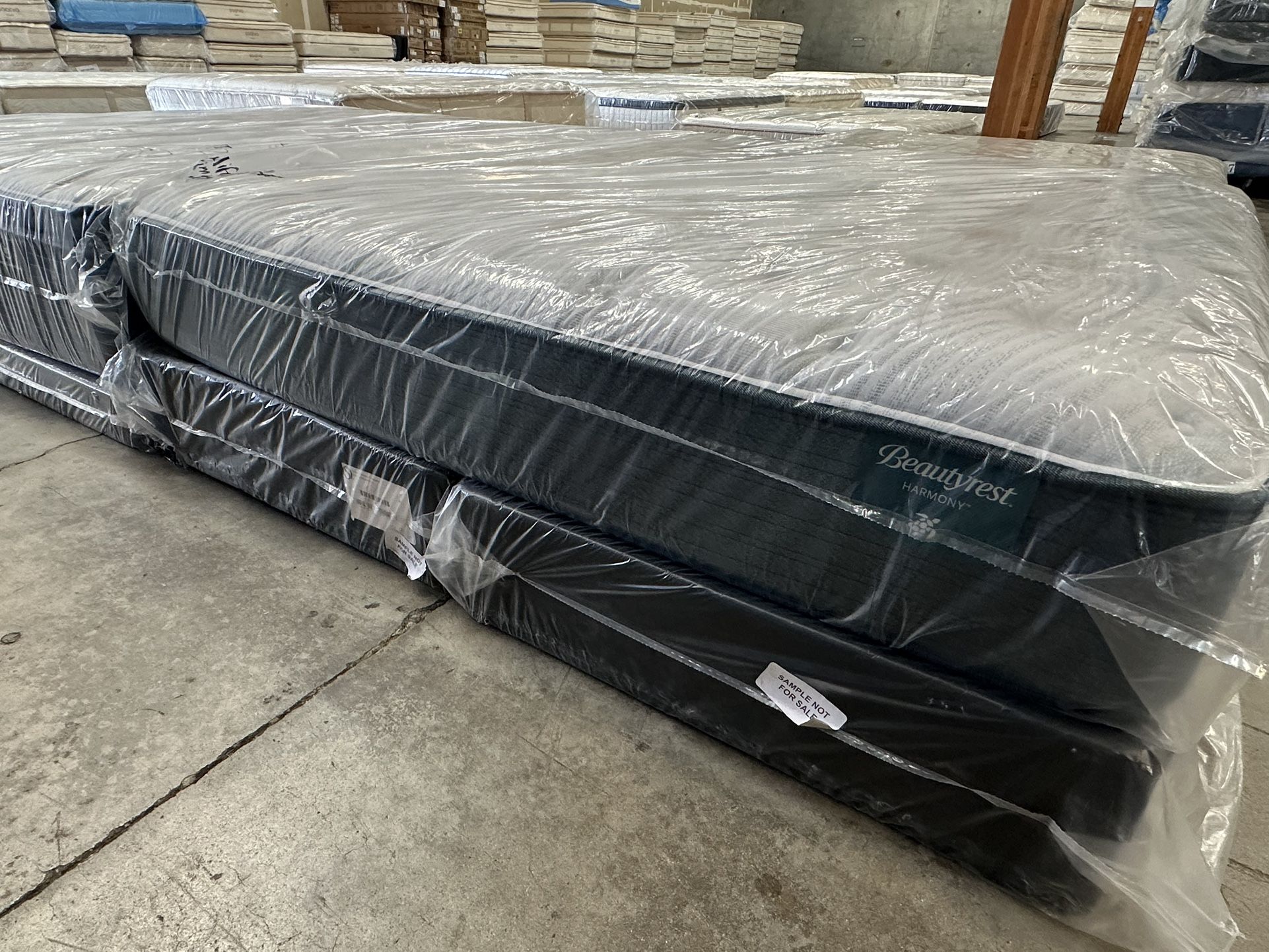 California King Simmons Beautyrest Medium Mattress