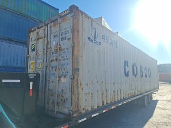 Moving? Need Storage? Shipping Containers are the solution! 🤩 Message for a FREE quote!