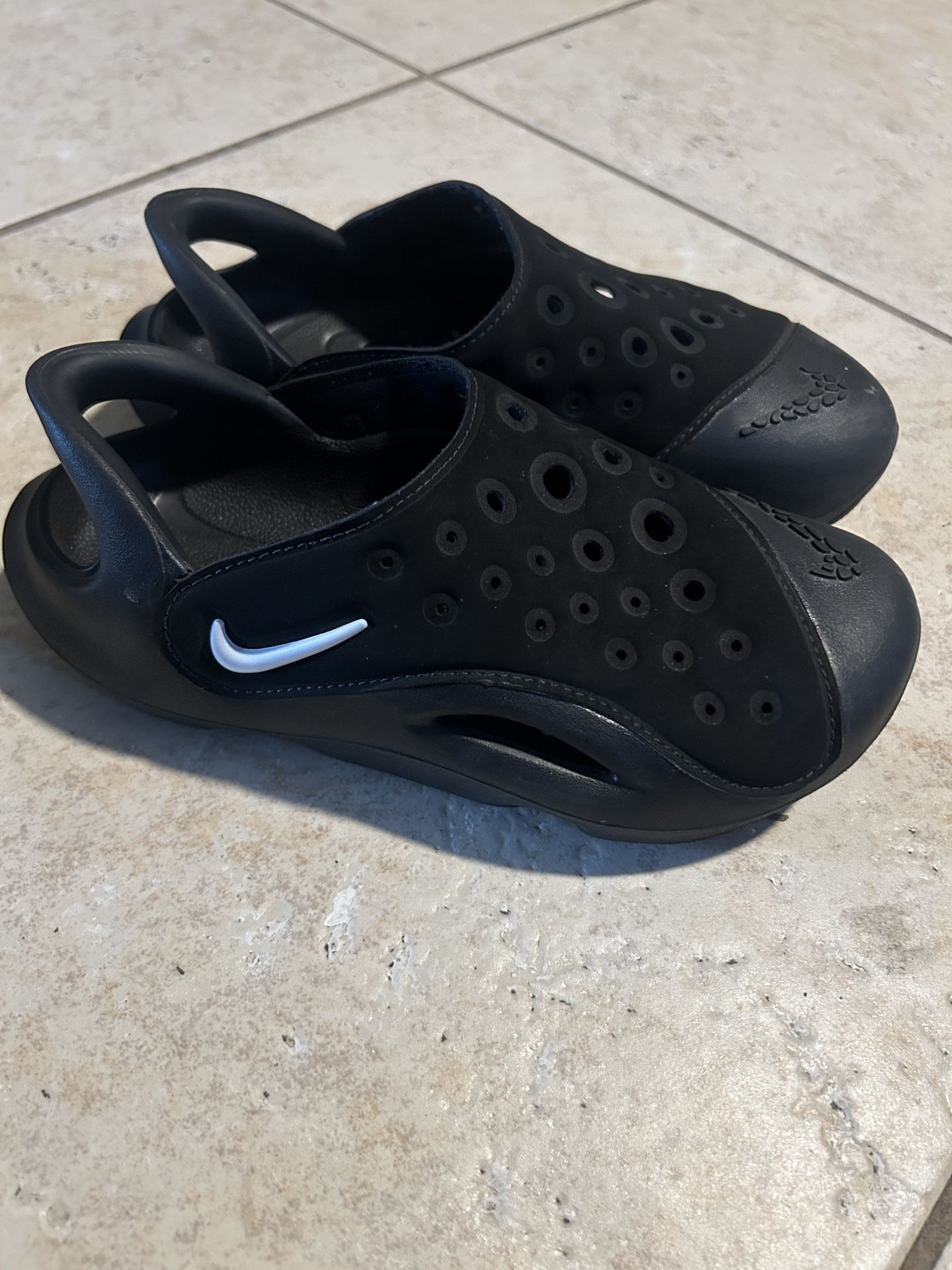 Kids Nike Swoosh