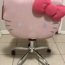 Hello Kitty Swivel Chair