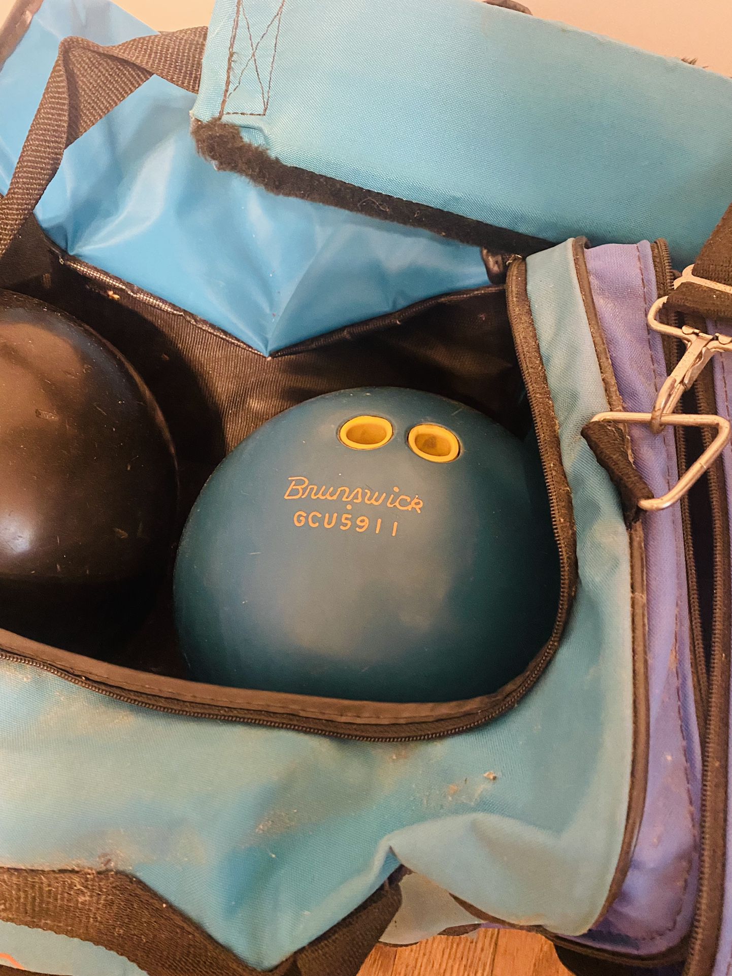 Vintage Brown Zipper Bowling Ball Bag and Black Ball - sporting goods - by  owner - sale - craigslist