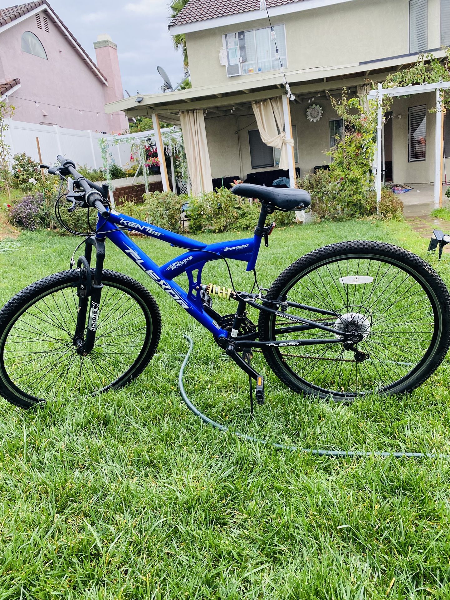 Kent Flexor dual suspension mountain bike