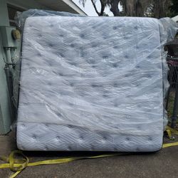 Mattress ( Sealy, Century Signature )