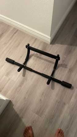 Doorway Pull-up Bar