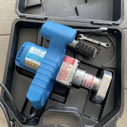 Crain Toe-Kick Saw in Case