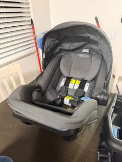 Graco Car Seat with Base