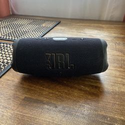 JBL CHARGE 5 WIFI EDITION