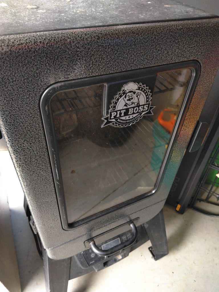 Electric Smoker Brand Pitt