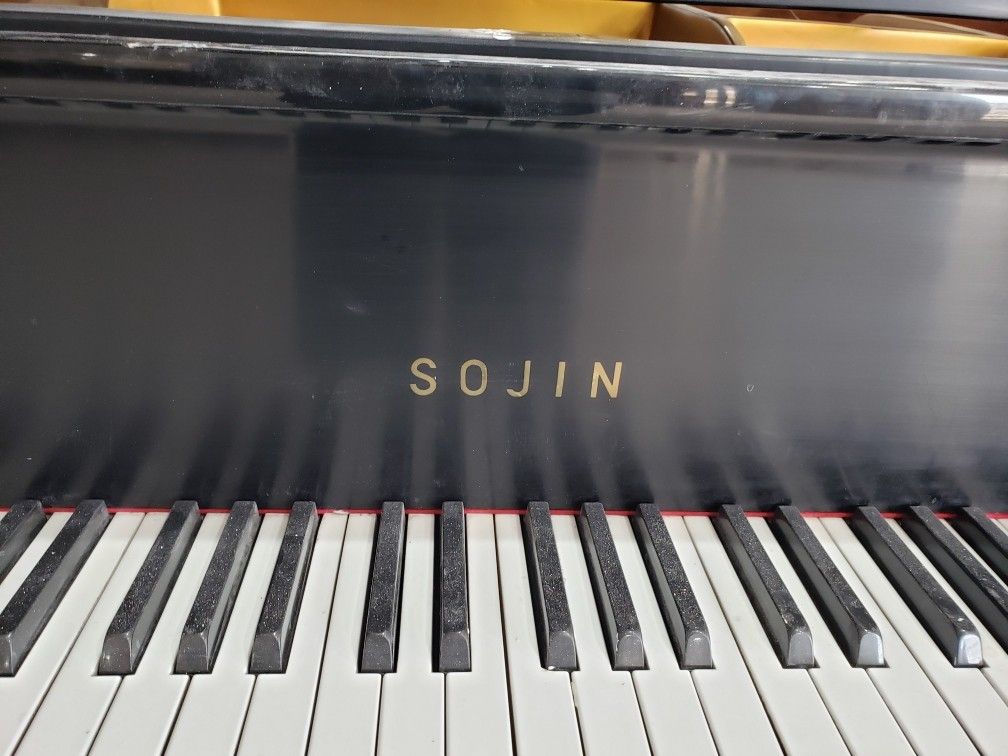Sojin Piano
